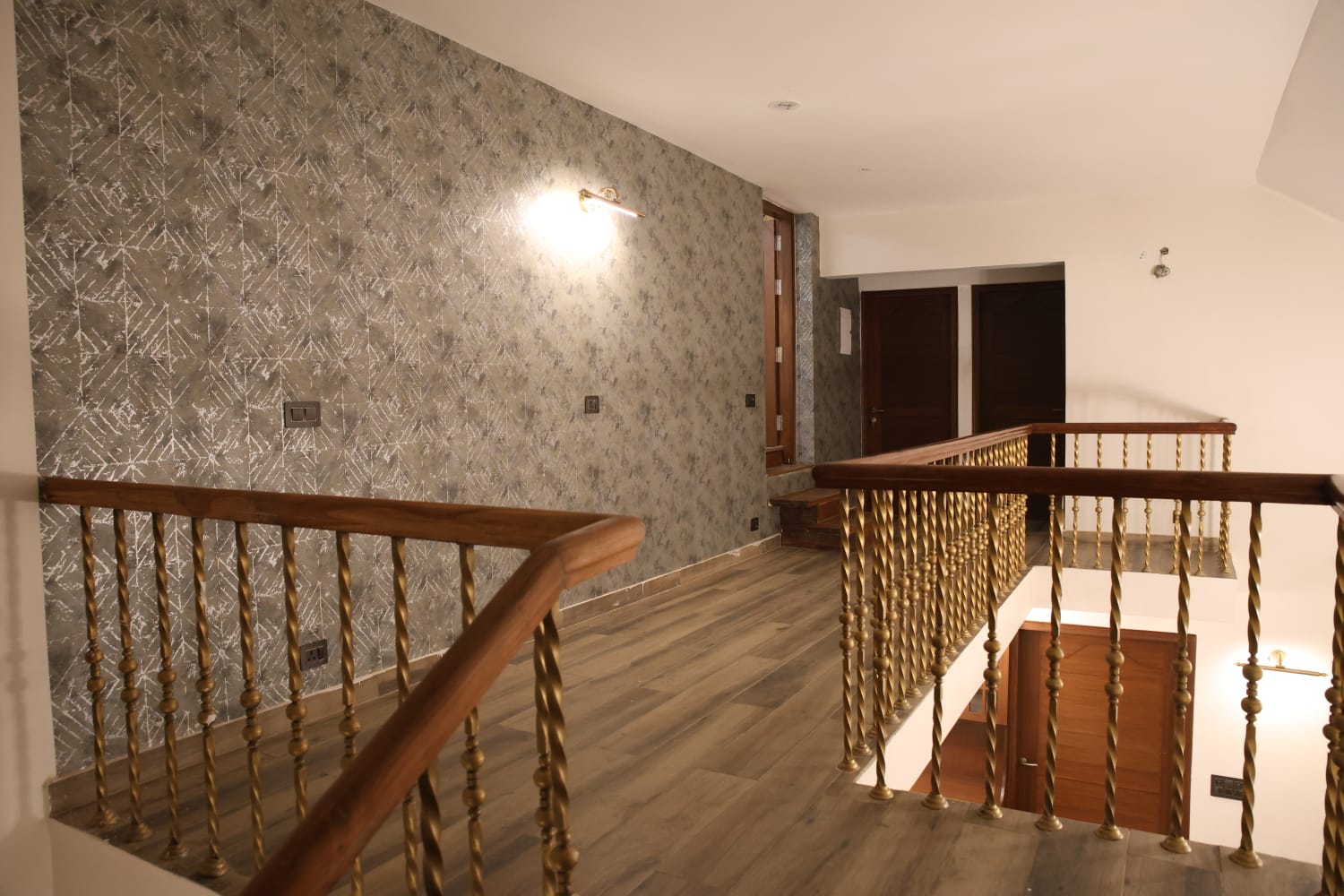 Jade Garden &mdash; Grand Staircase